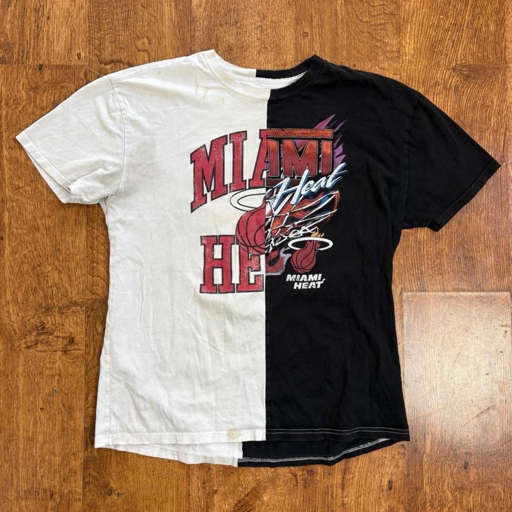 Hollister Miami Heat NBA Split Graphic T-Shirt Black White Oversized Large